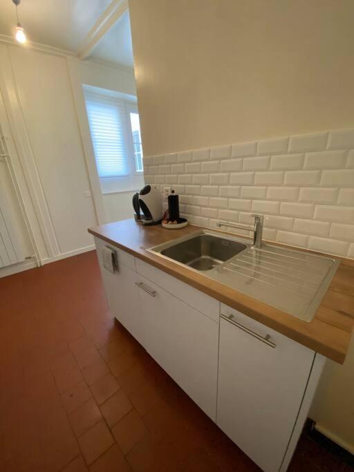 V&V Centre Neuchatel Ngoại thất bức ảnh