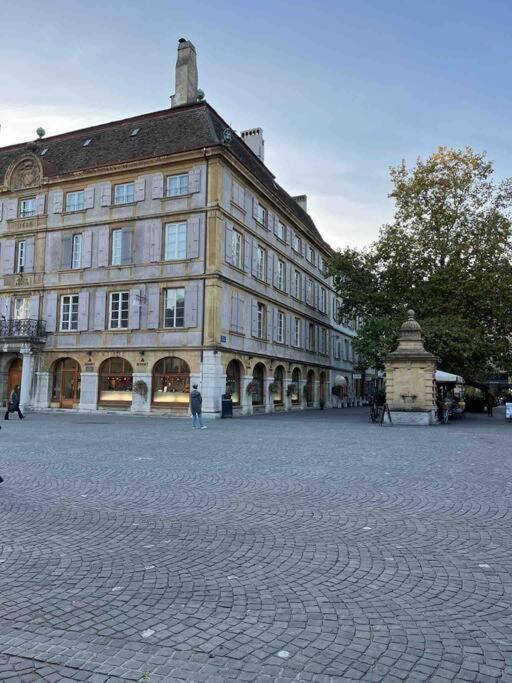 V&V Centre Neuchatel Ngoại thất bức ảnh